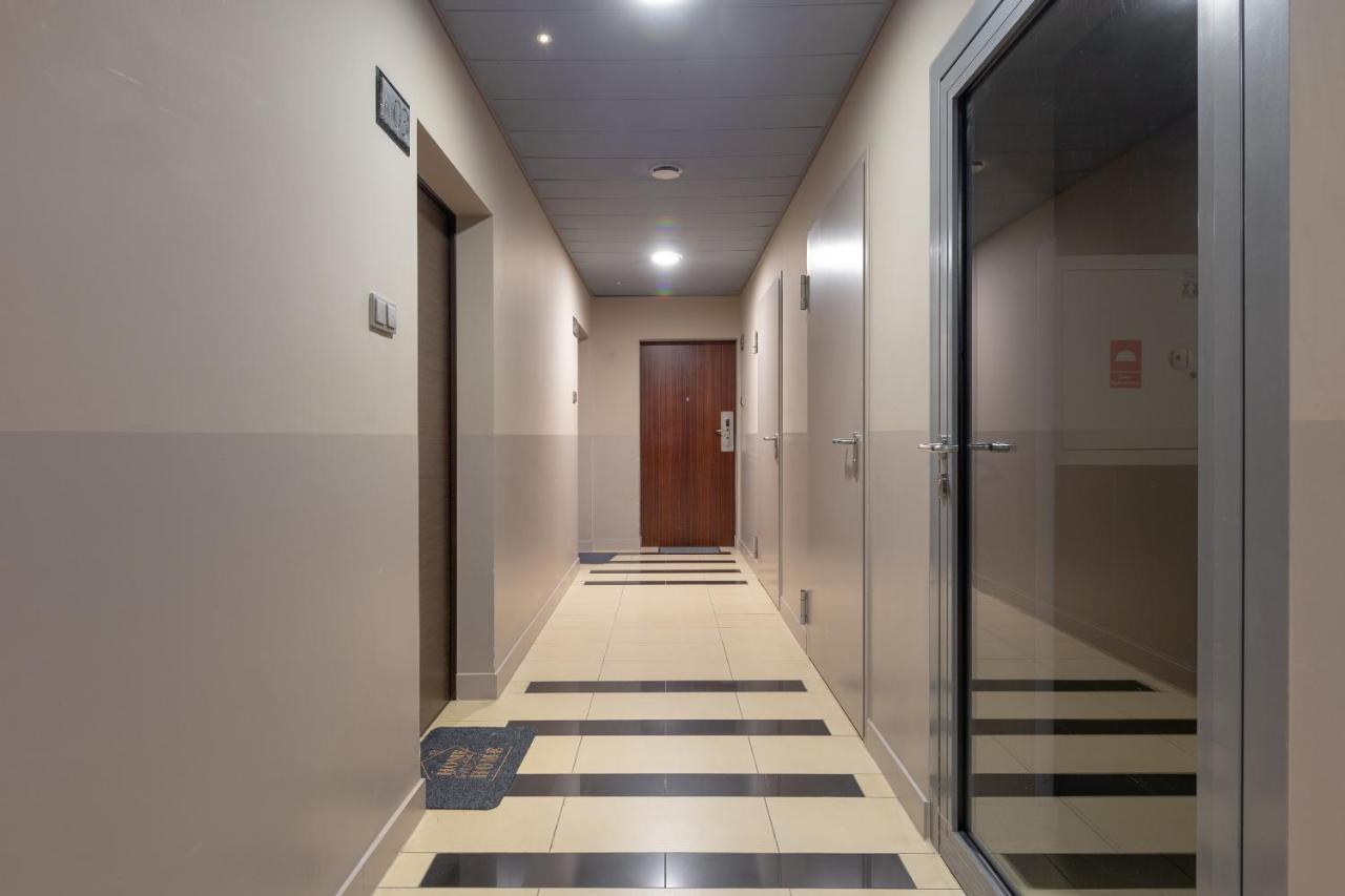 Grzybowska Platinum Apartment Tower A Варшава Экстерьер фото